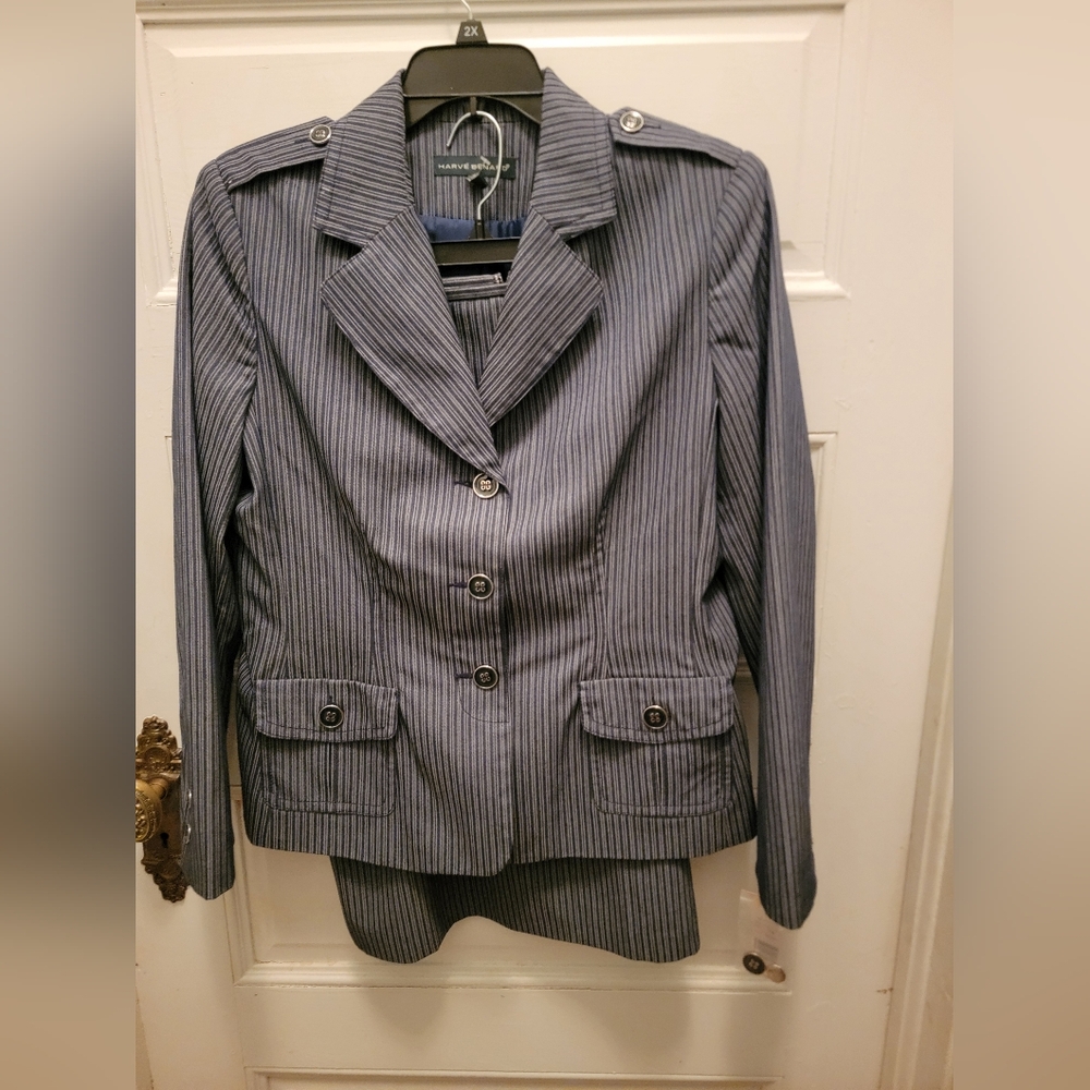 Harve Benard Pinstripe Blazer and Skirt Set Size 16